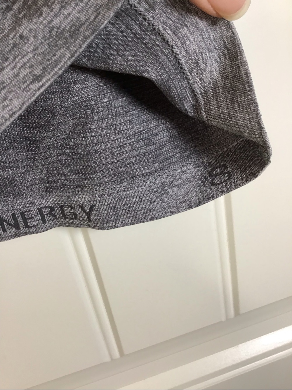 Lululemon Swiftly Tech Cropped Short Sleeve Top in Grey Size 8. - Picture 3 of 5